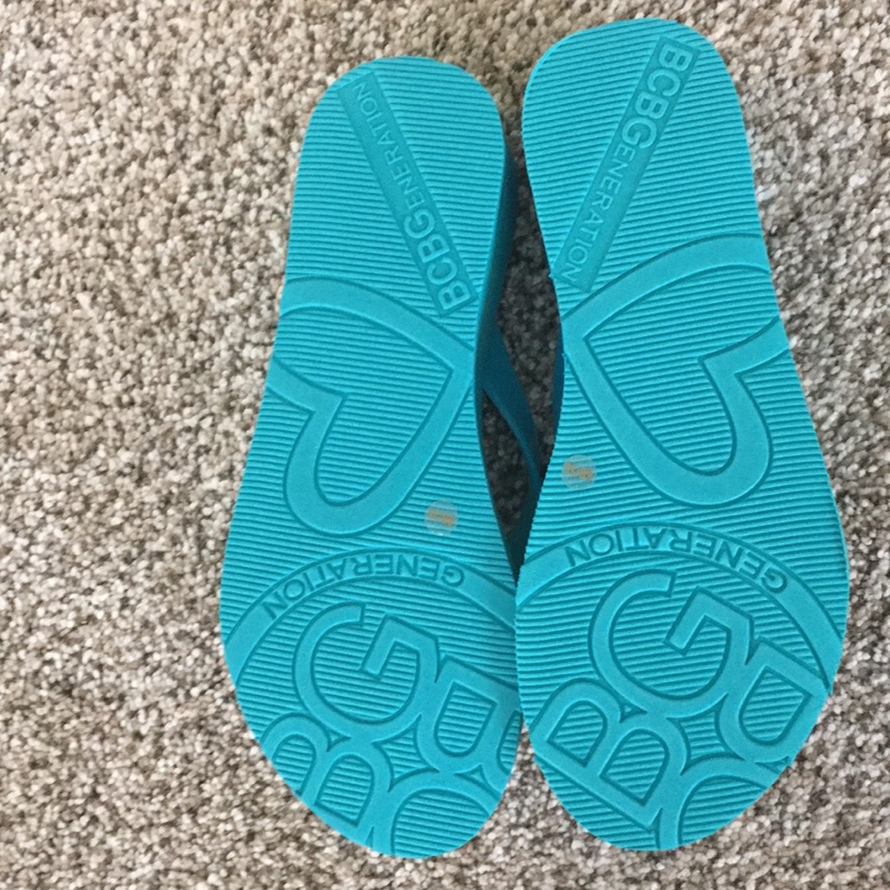 Shoes - Picture 2 of 3
